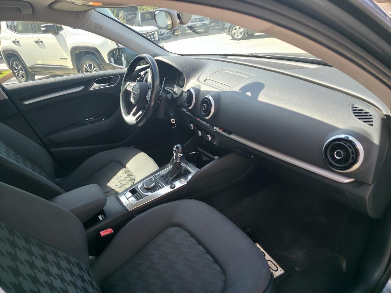 Audi A3 SPB 1.6 TDI clean diesel S tronic Ambition