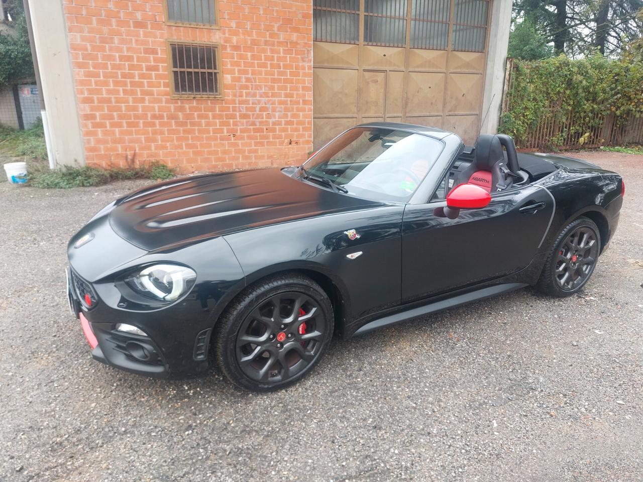Abarth 124 Spider Scorpione