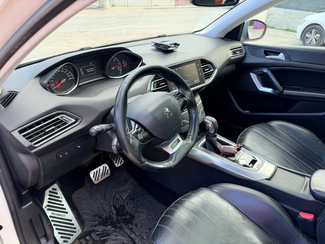 Peugeot 308 BlueHDi 120 S&S EAT6 SW GT Line