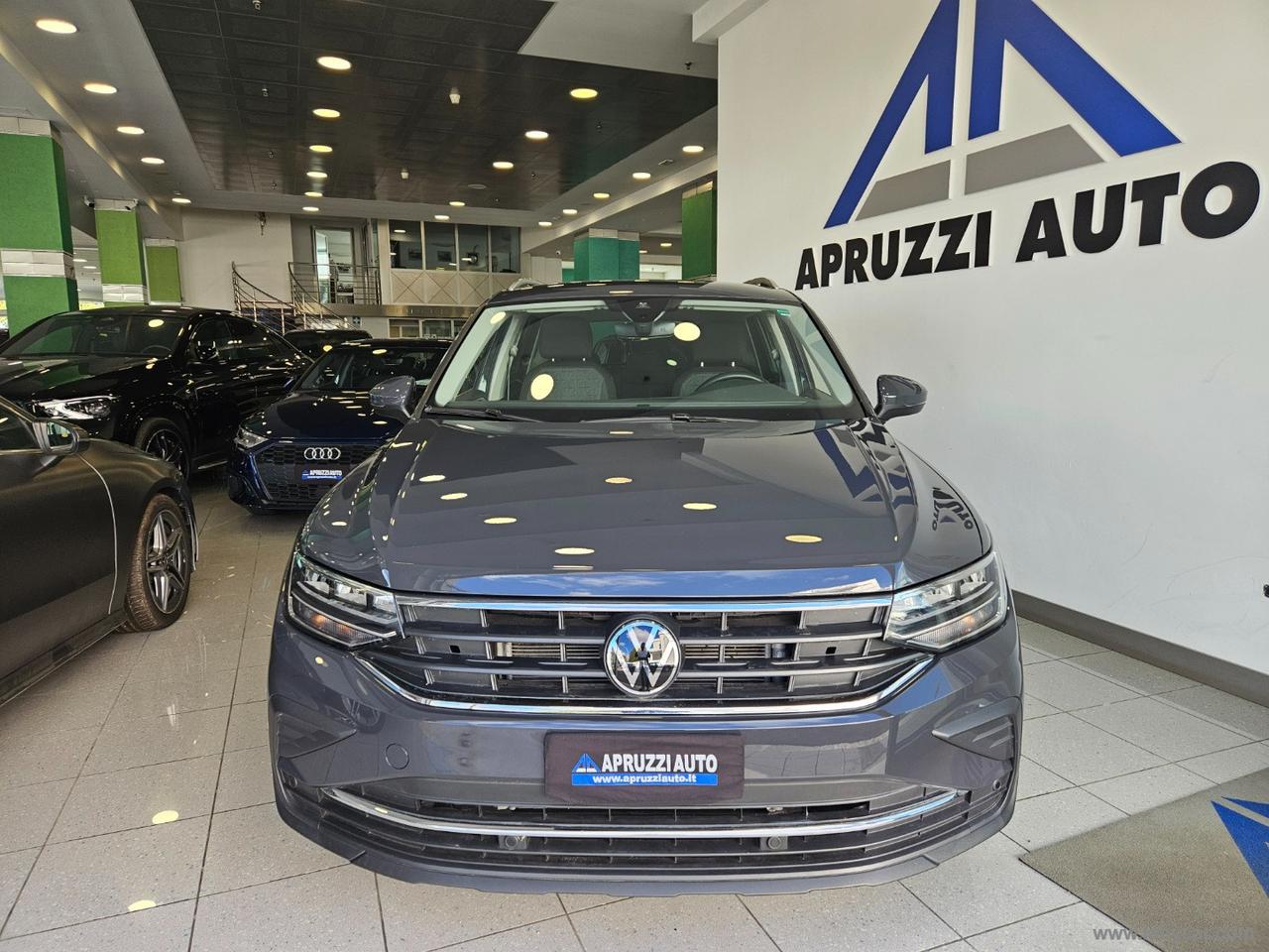 VOLKSWAGEN Tiguan 2.0 TDI 150CV SCR DSG Life