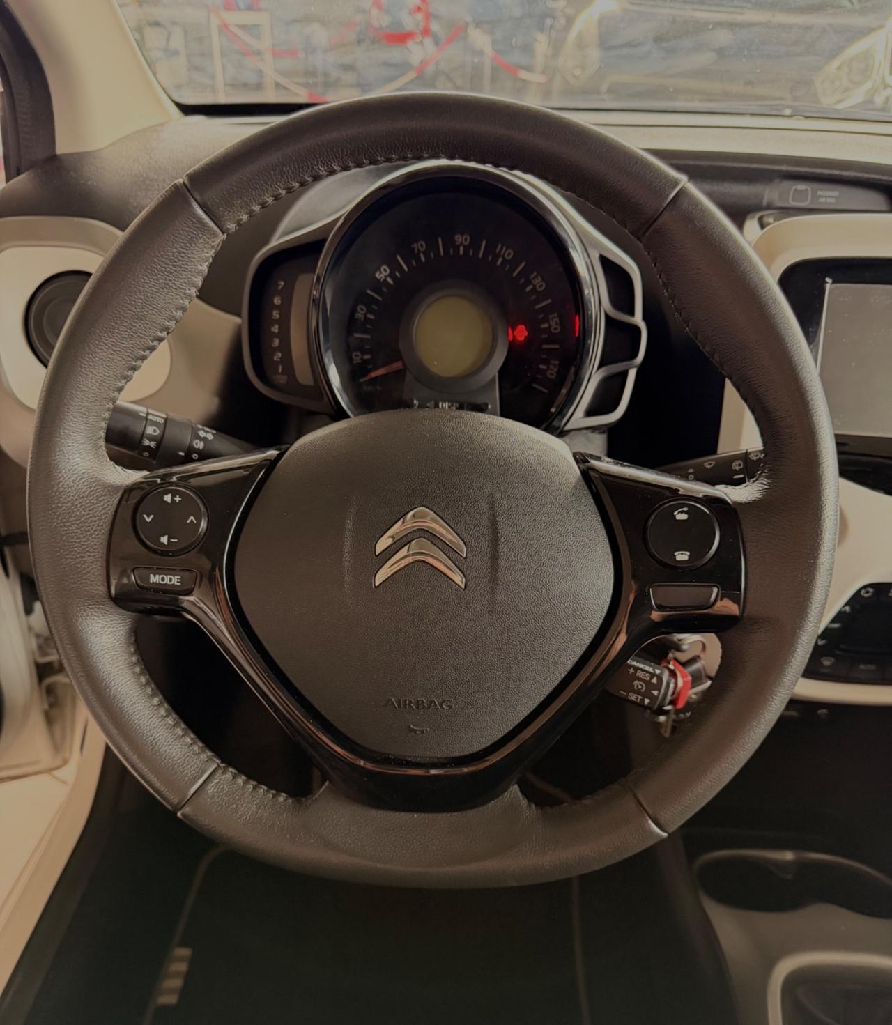 Citroen C1 VTi 68 3 porte Shine