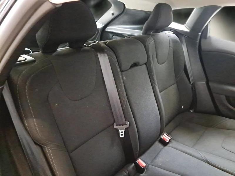 VOLVO V40 D2 Geartronic Business 5 PORTE BERLINA