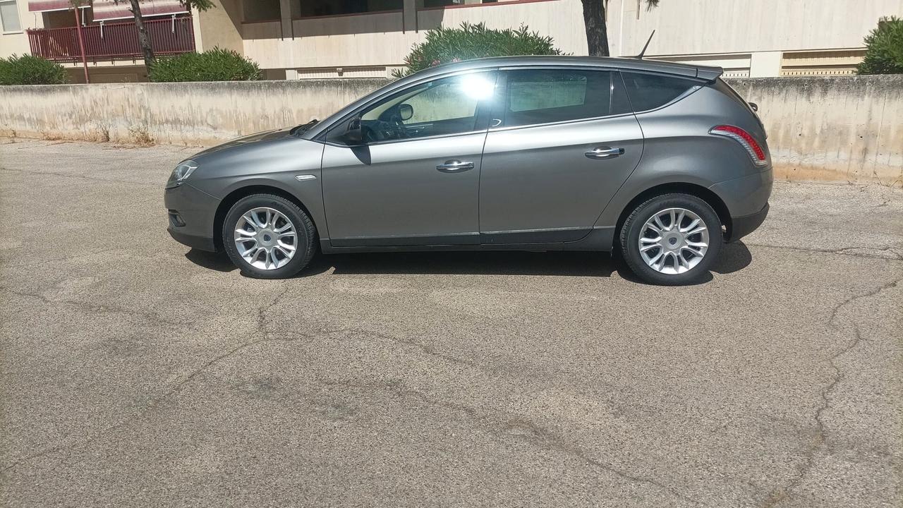 Lancia Delta 1.6 MJT DPF Gold