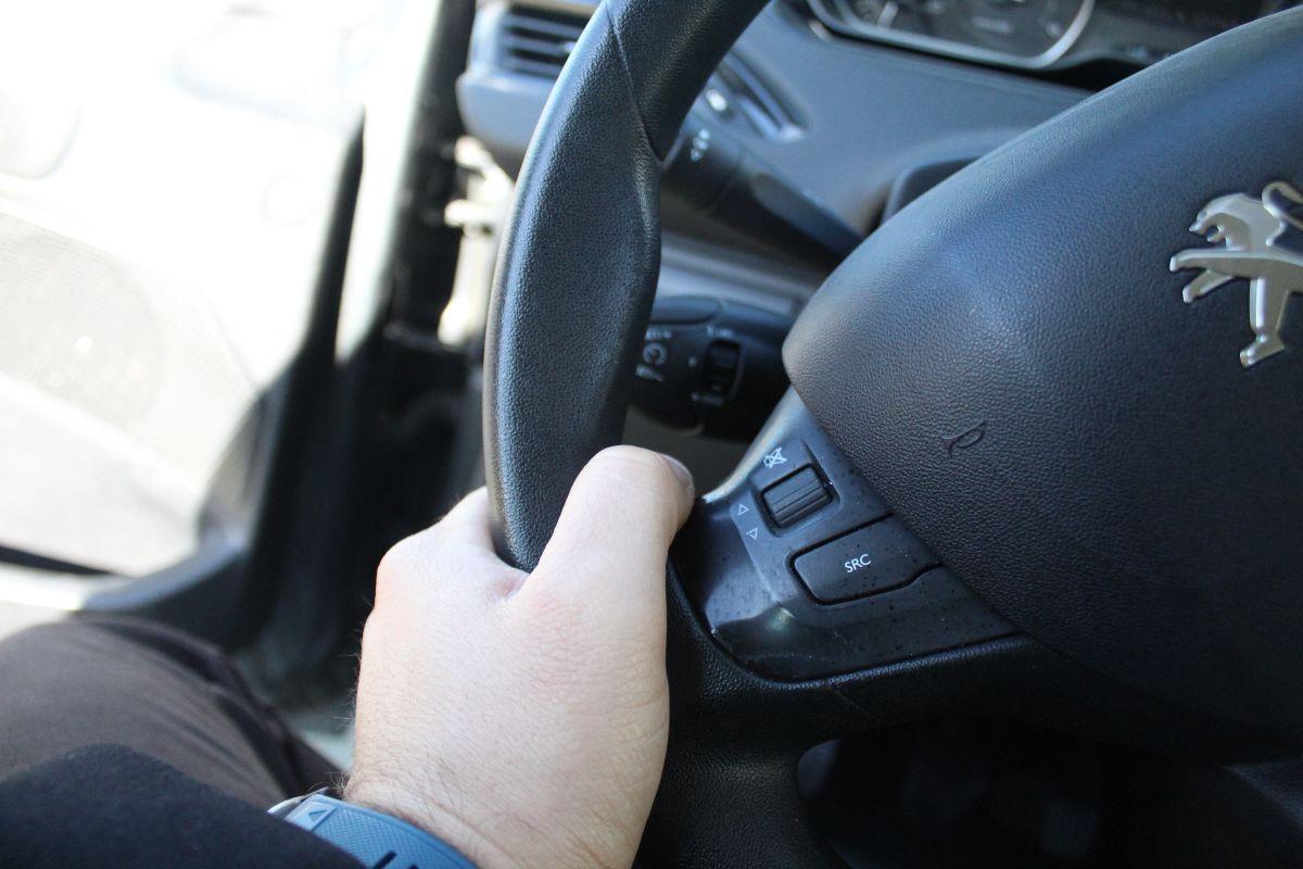 PEUGEOT - 208 - BlueHDi 75 5p. Allure