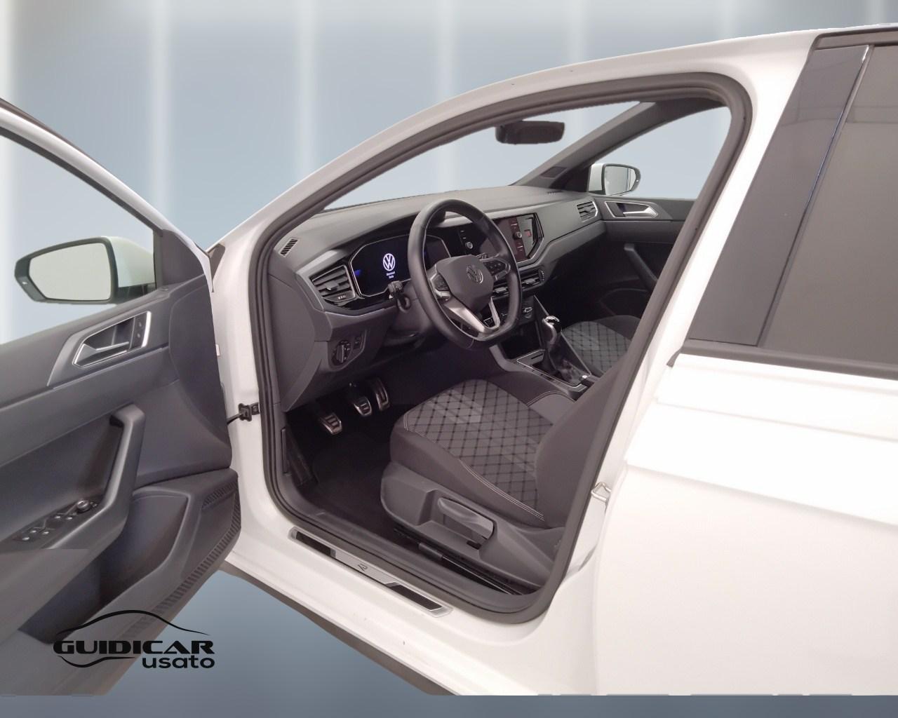 VOLKSWAGEN Polo VI 2022 - Polo 1.0 tsi R-Line 95cv
