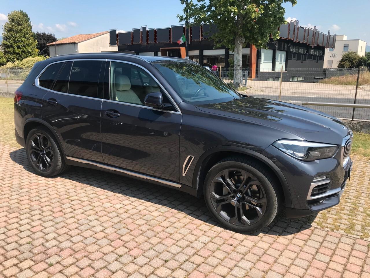 Bmw X5 xdrive30d xLine auto tagliandi BMW "21" full