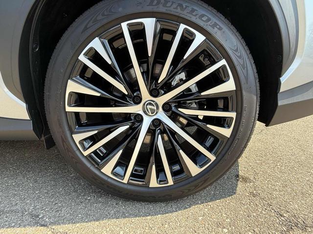 LEXUS RZ Full Electric 450e Design SEMESTRALE