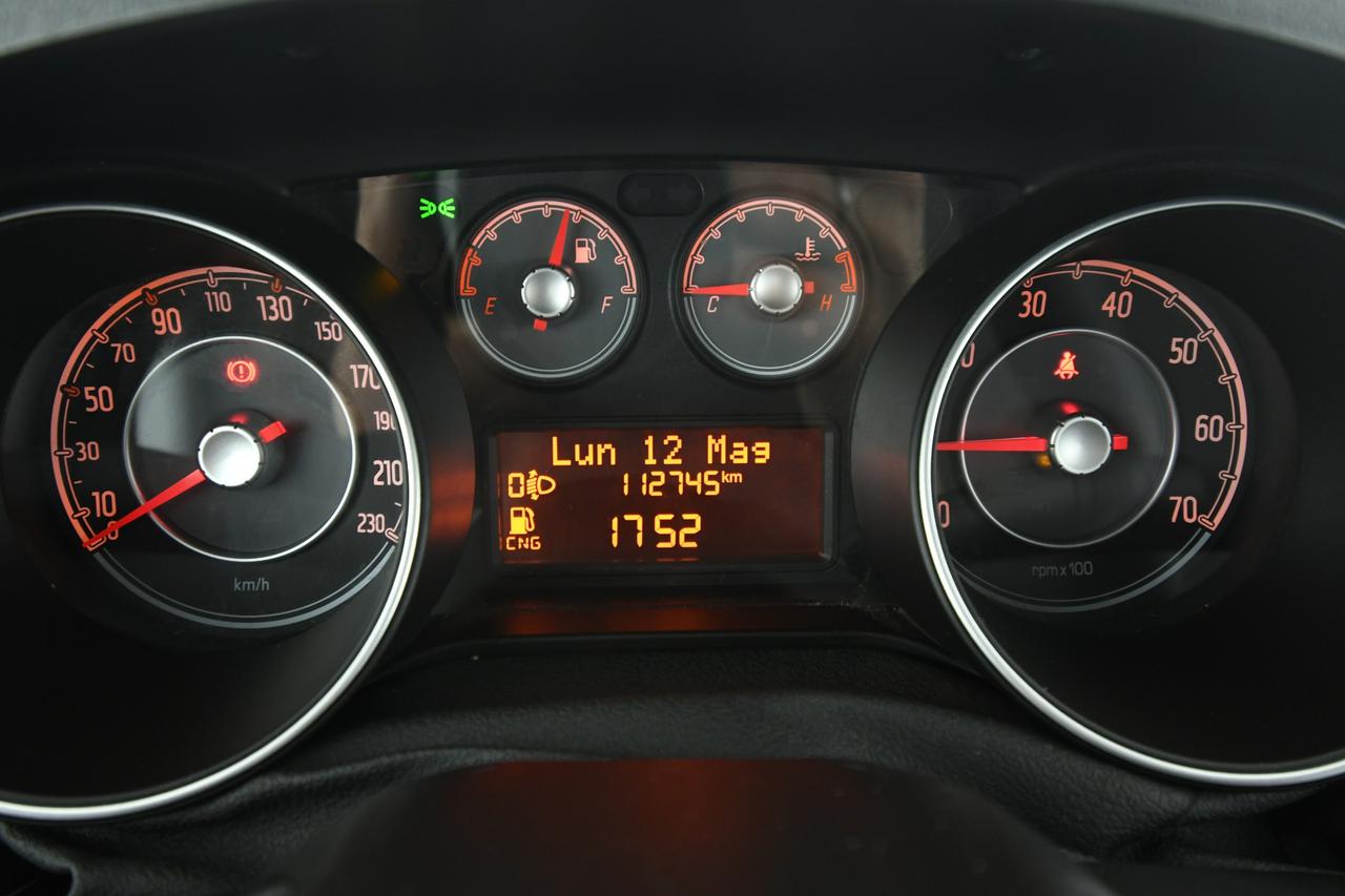 FIAT Punto 5p 1.4 natural power Easy 70cv NEOPATENTATI+C15"