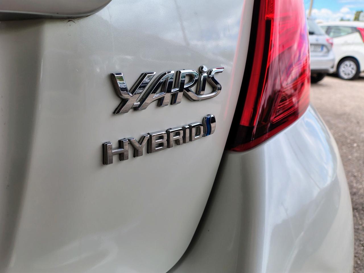 Toyota Yaris 1.5 Hybrid 5 porte Lounge