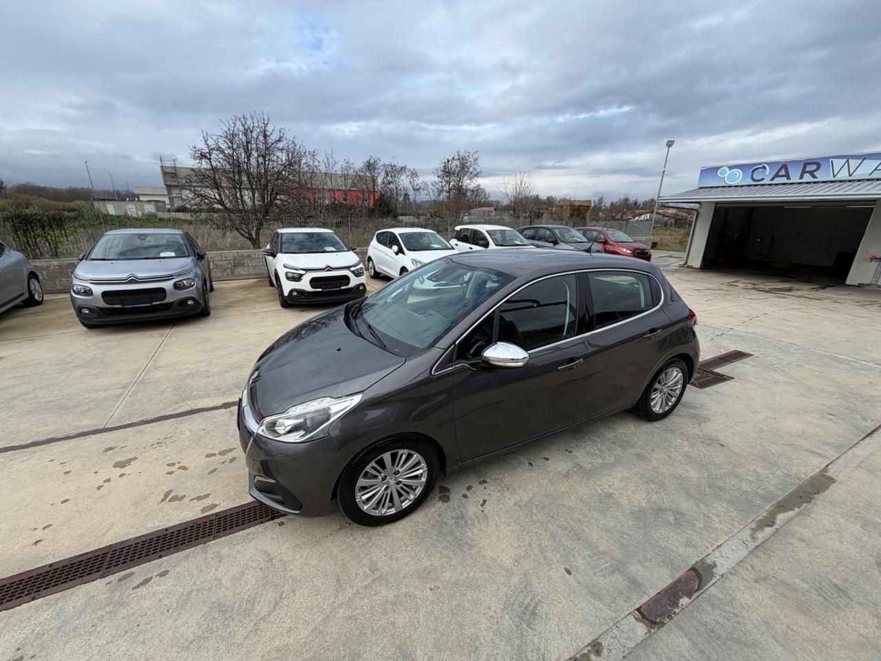 Peugeot 208 BlueHDi 100 S&S 5 porte Allure