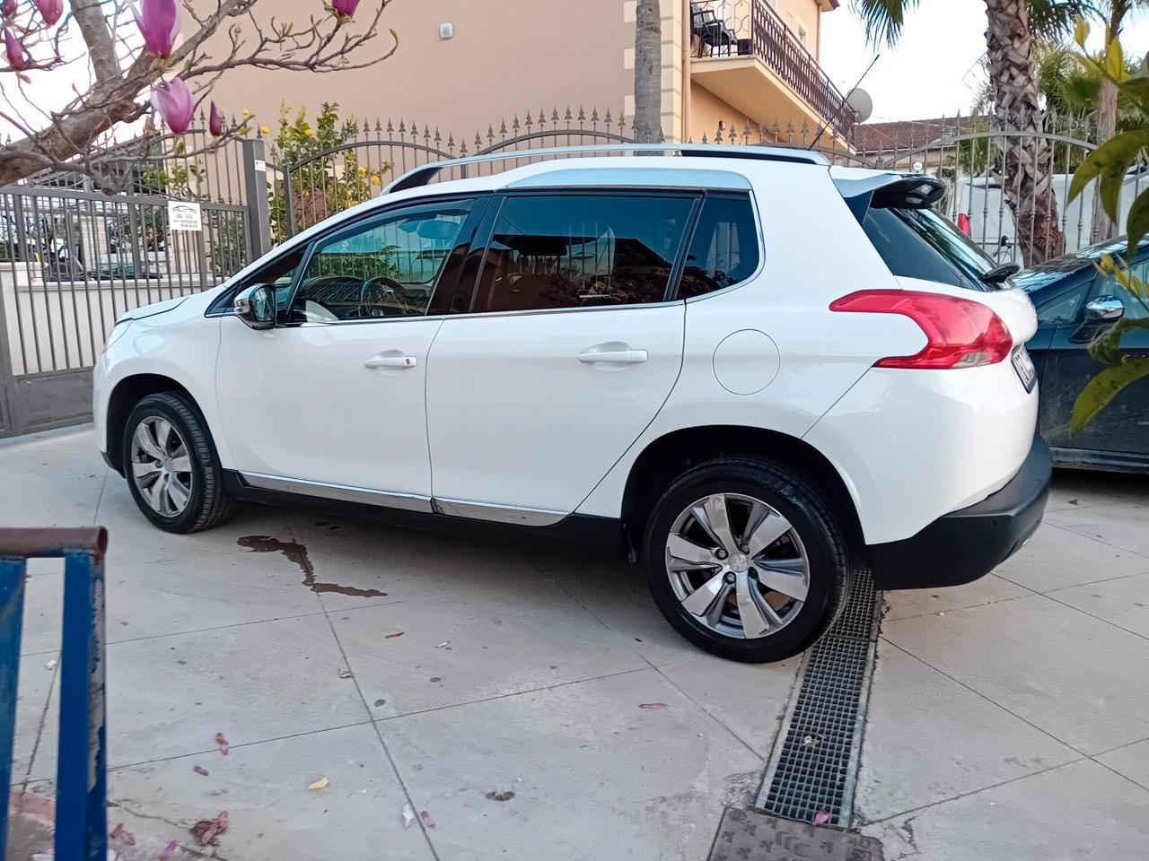 Peugeot 2008 1.6 e-HDi 92 CV Stop&Start Allure