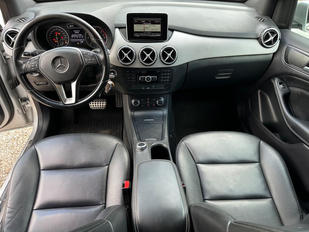 Mercedes-benz A 180 CDI Automatic Premium FULL