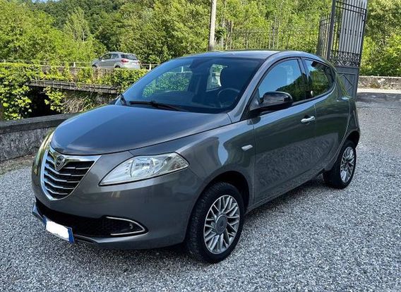 LANCIA Ypsilon 0.9 TwinAir 85 CV Metano Ecochic Gold OK NEO-PATEN