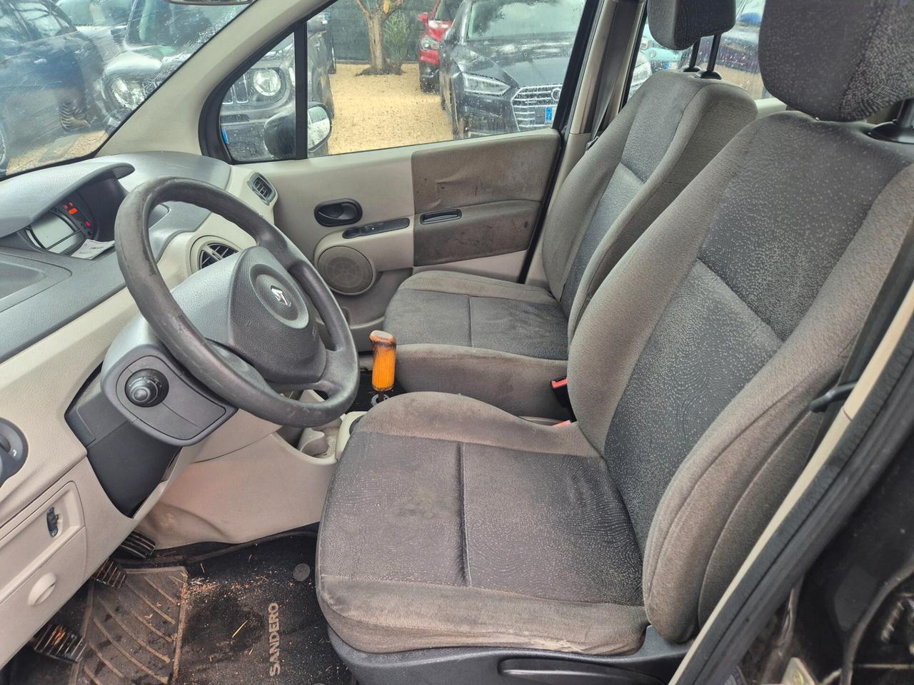 Renault Modus 1.2 16V Saint Tropez