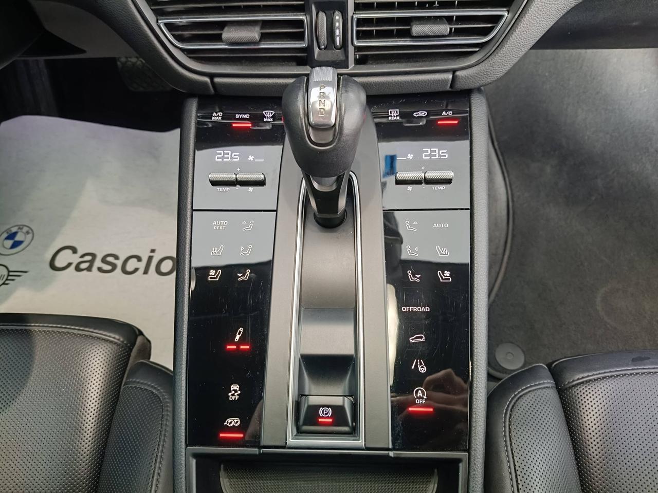 PORSCHE Macan I 2022 - Macan 2.0 265cv pdk