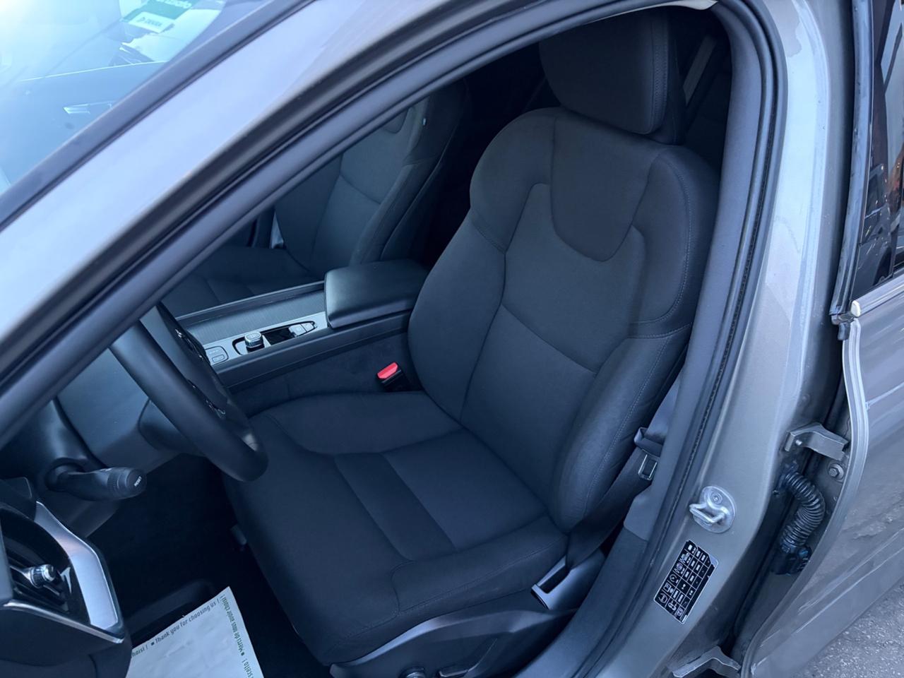 Volvo V60 B4 (d) Geartronic Momentum Business Pro