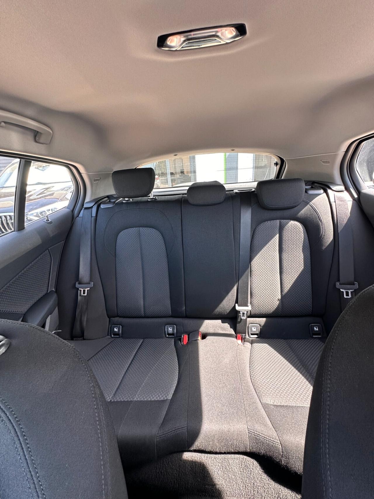 Bmw SERIE1 116d 5p. Advantage