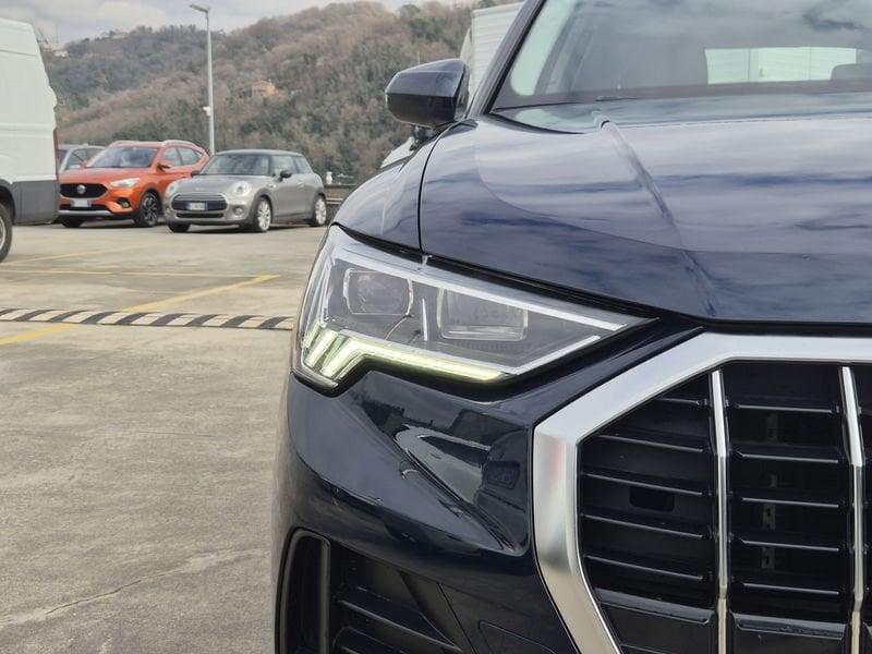 Audi Q3 35 2.0 tdi Business Advanced s-tronic