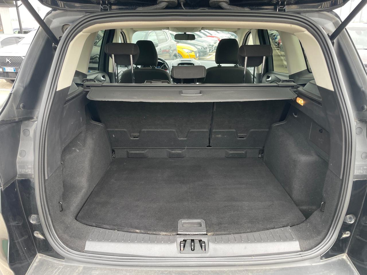 Ford Kuga 1.5 TDCI 120 CV S&S 2WD Titanium