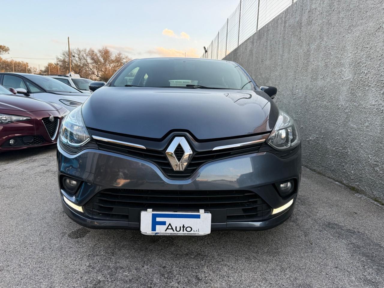 Renault Clio 0.9 TCe 90 CV GPL,Navigatore,Bluetooth,sensori dí parcheggio,ecc.