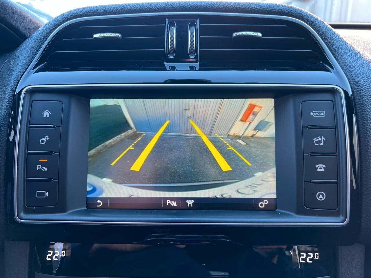 Jaguar F-Pace 2.0 D 180 CV AWD aut. R-Sport