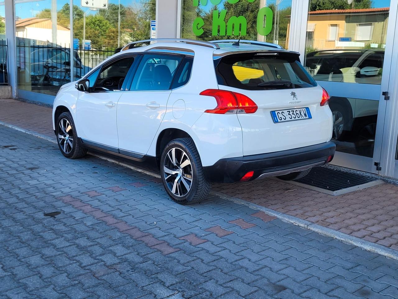 Peugeot 2008 1.6 VTi 120CV Allure