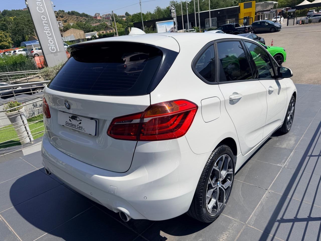 Bmw 2er Active Tourer 220d Luxury aut.