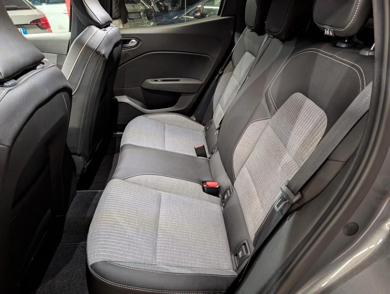 Renault Clio TCe 90 CV 5 porte TECNO FINANZIABILE