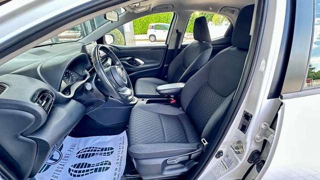 Toyota Yaris 1.5 Hybrid Business + Neopatentato
