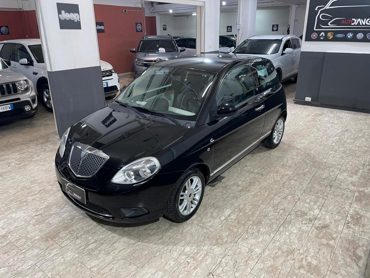 Lancia Ypsilon 1.3 MJT 75 CV Elle