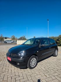 Renault Clio 1.2 cat 3 porte Confort Authentique