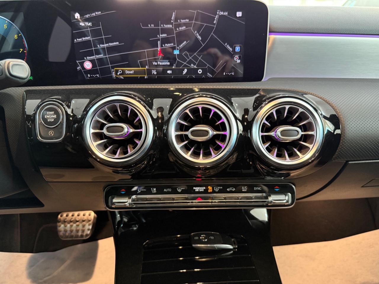 MERCEDES CLASSE A 200 AUTOMATIC PREMIUM - 2020