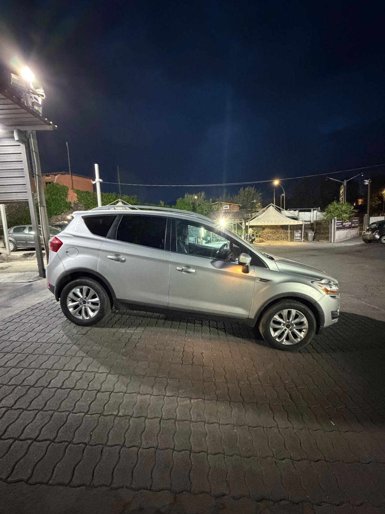 Ford Kuga 2.0 TDCi 136 CV 4WD Titanium DPF