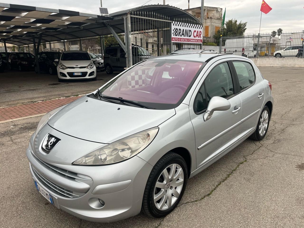 Peugeot 207 1.6 HDi 90CV 5p. XS