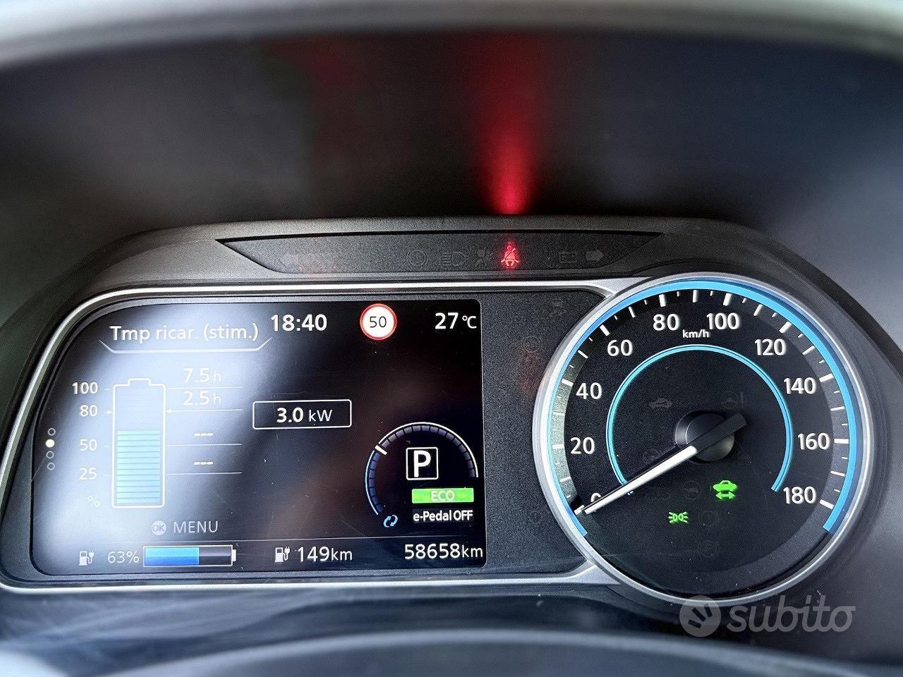 Nissan Leaf 40kWh 122CV E6 - 2022