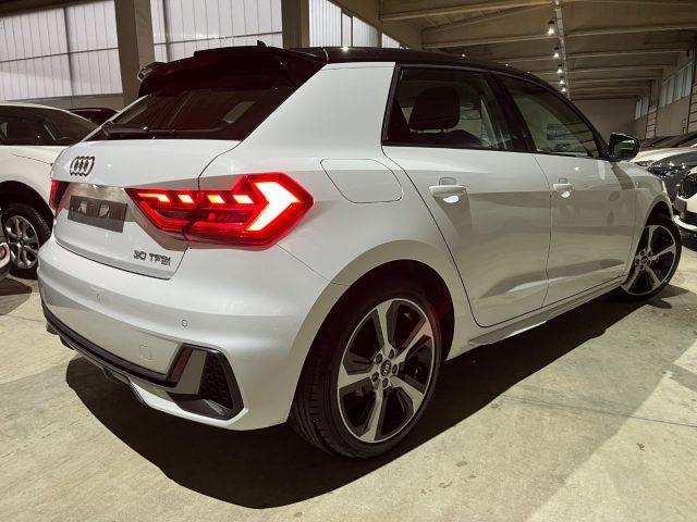 AUDI A1 SPB 30TFSI Stronic S line F.LED/CarPlay/"17 Sline