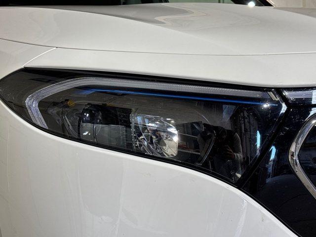 MERCEDES-BENZ EQB 300 4Matic Sport