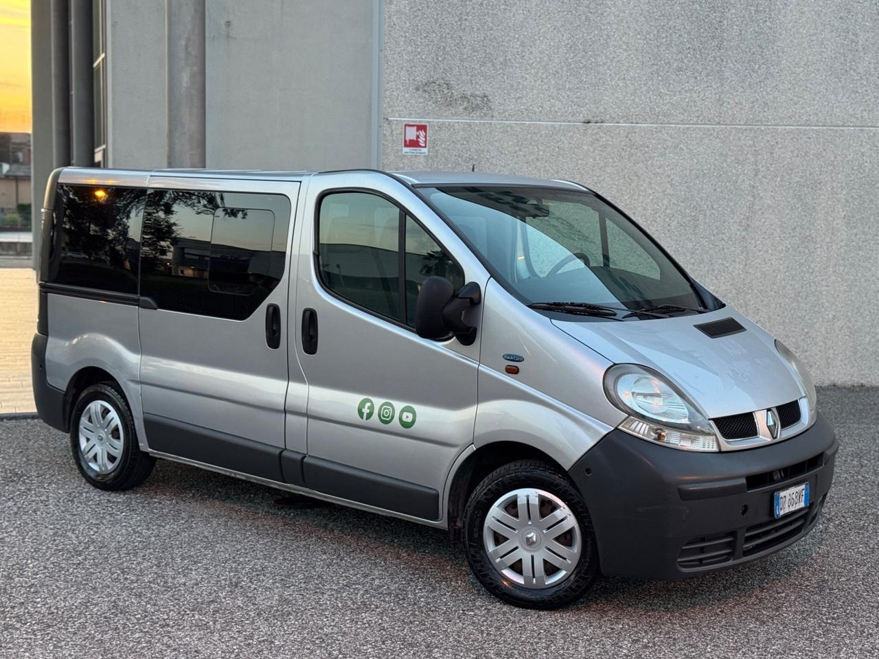 Renault Trafic T29 1.9 dCi/100cv 9 Posti