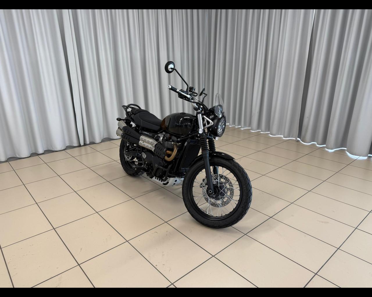 TRIUMPH Scrambler 900 - Stealth Edition