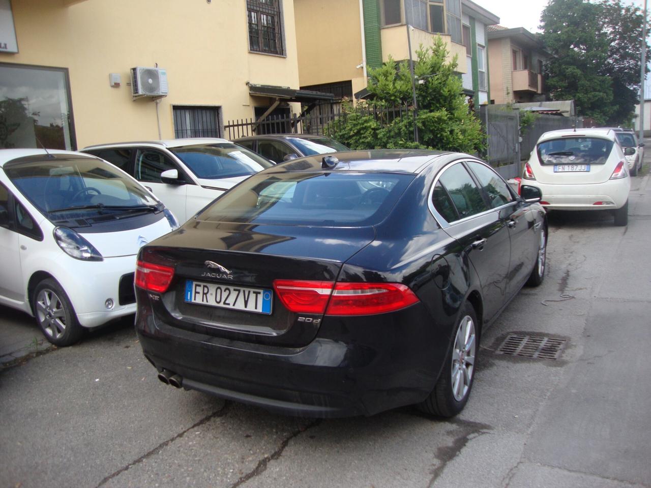 Jaguar XE 2.0 D 180 CV aut. Prestige
