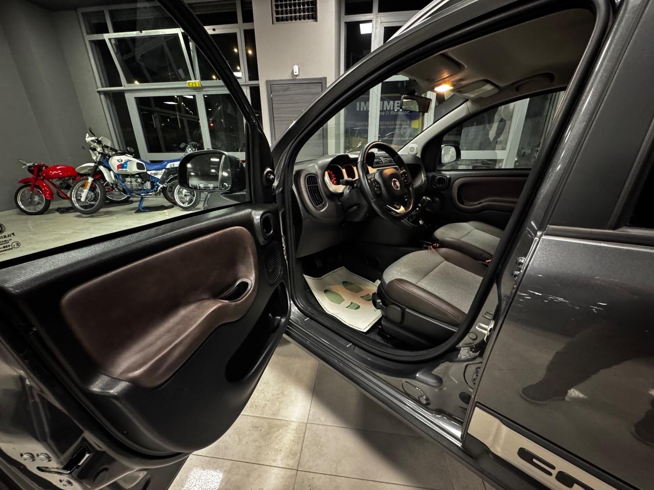 FIAT PANDA CROSS 4x4 900 T AIR