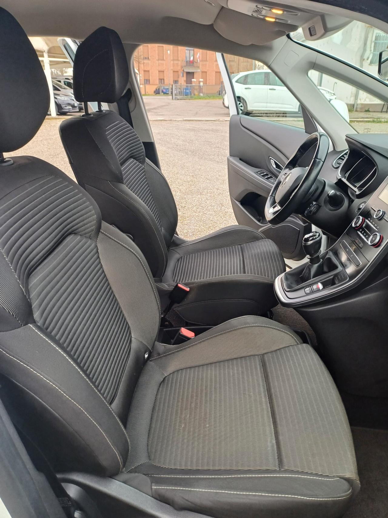 Renault Grand Scenic dCi 8V 110 CV Energy Bose