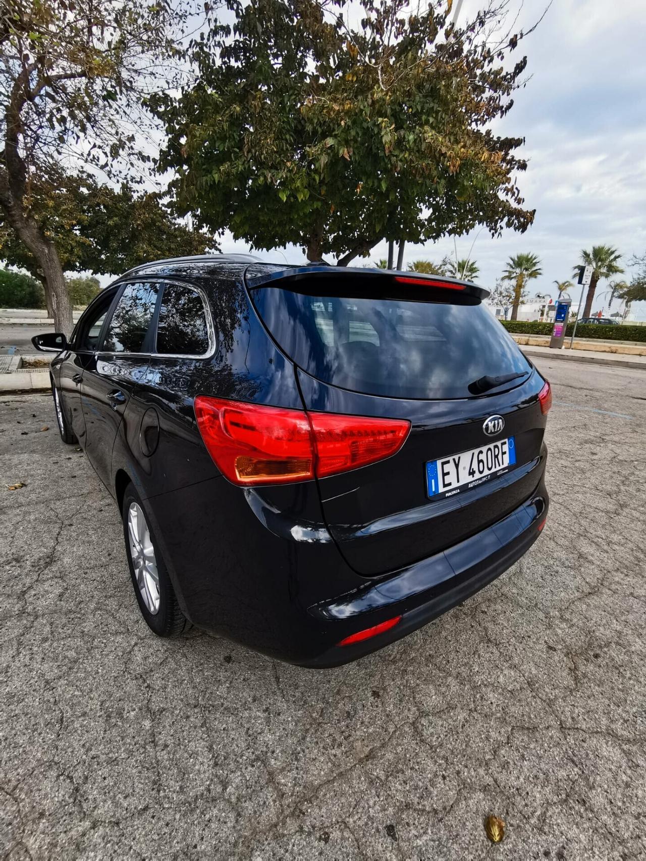 Kia Ceed Sportswagon cee'd 1.6 CRDi 128 CV SW Stop&Go high tech