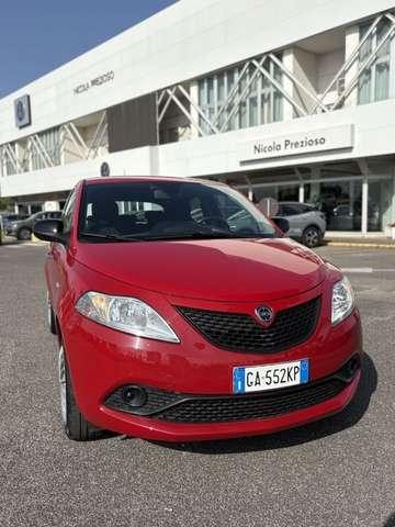 Lancia Ypsilon 1.2 69 CV 5 porte Gold