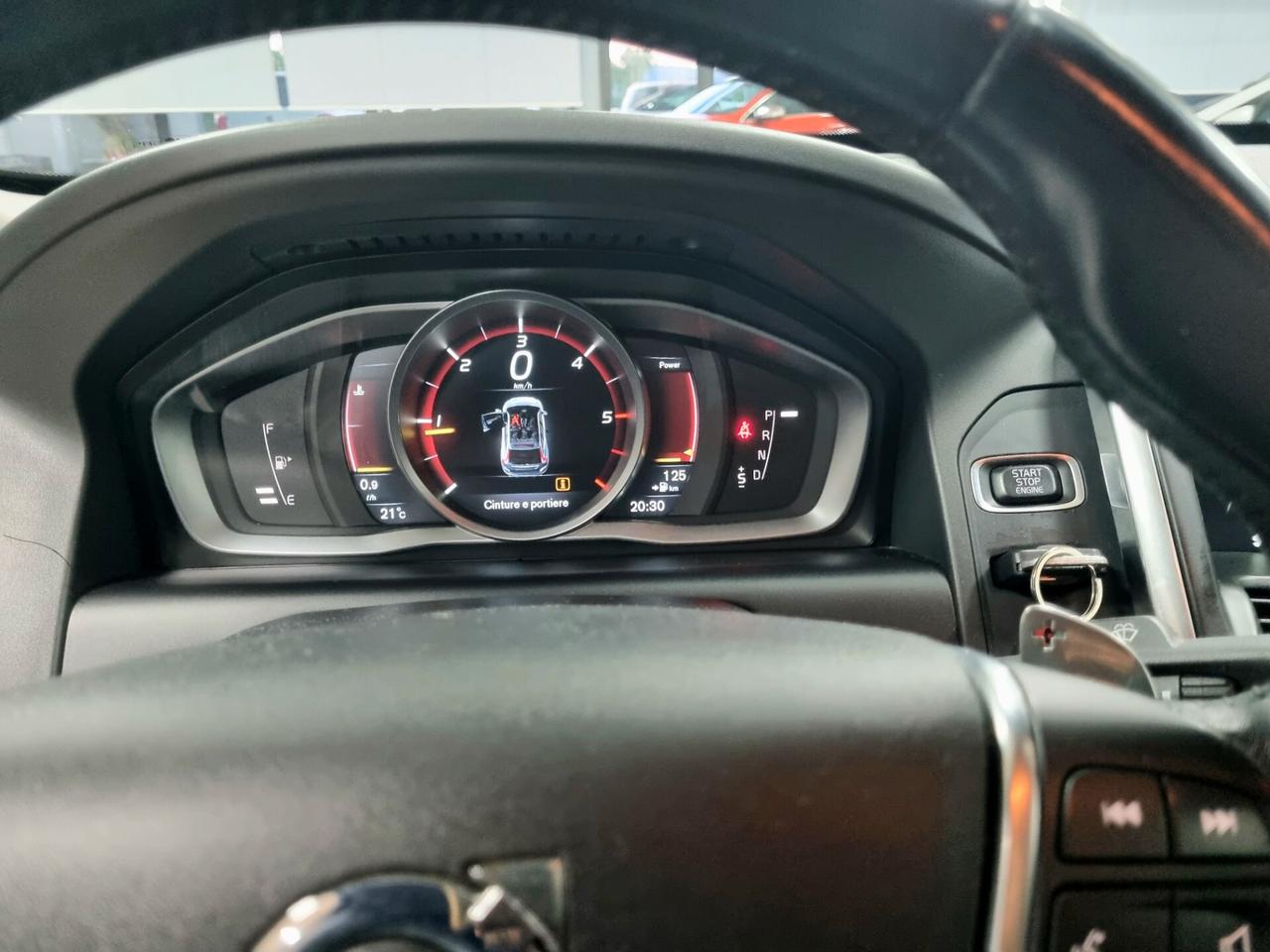 VOLVO XC60 D4 GEATRONIC MOMENTUM 181CV