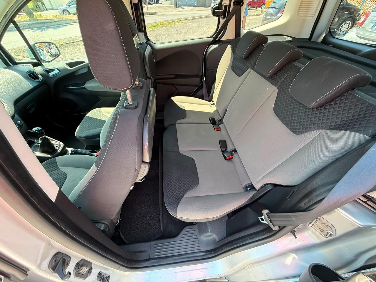 FORD TOURNEO COURIER TITANIUM 5POSTI AUTO 1.5TDCI 75CV