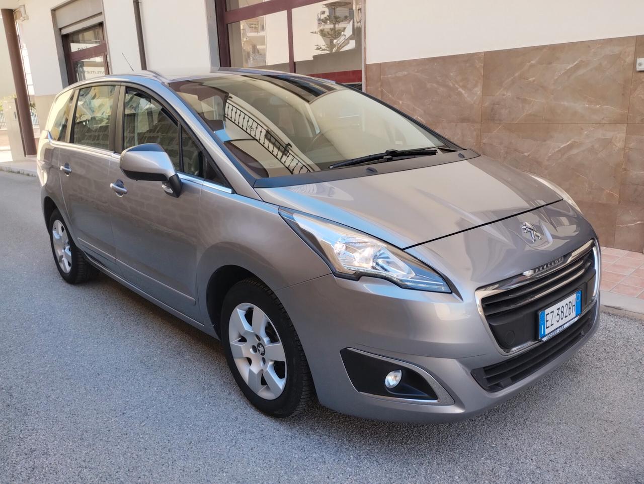 Peugeot 5008 BlueHDi 115cv SeS Business 7 posti