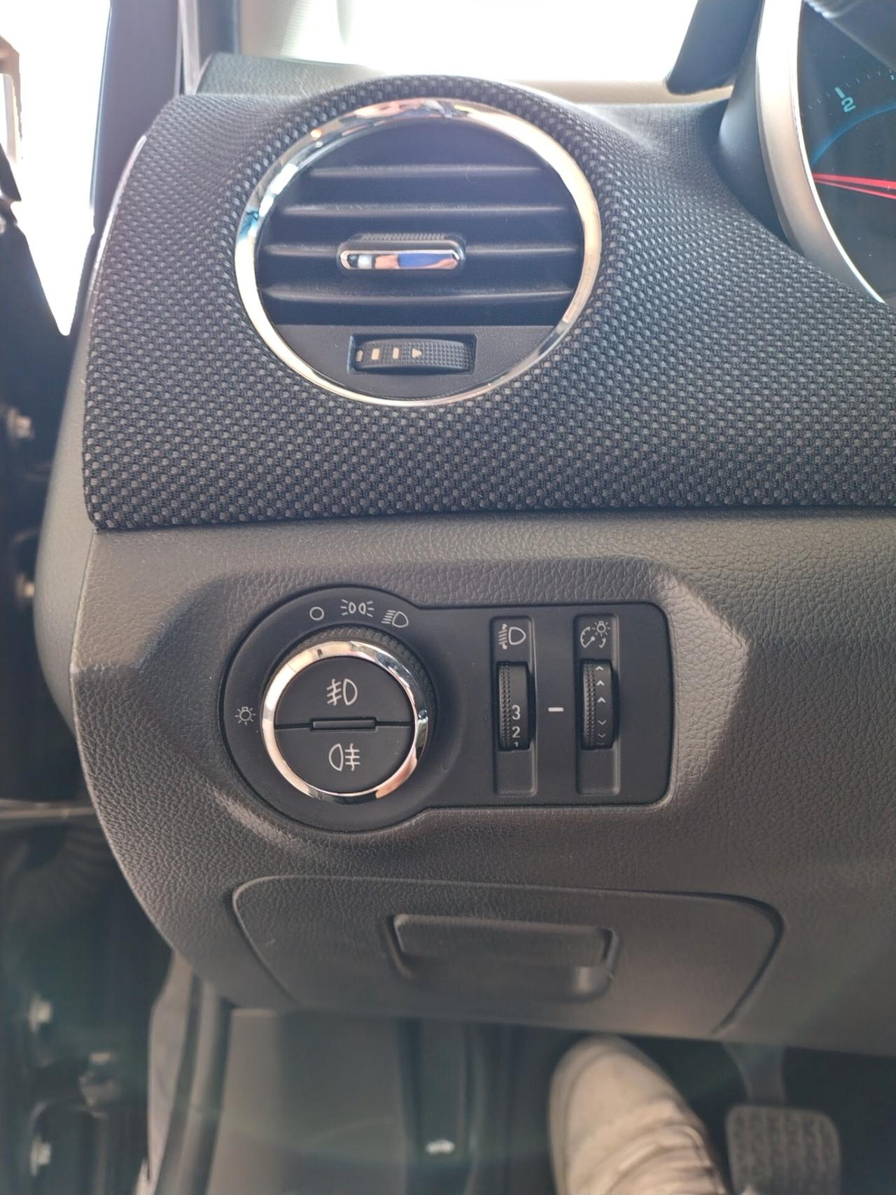 Chevrolet Cruze 1.7 Diesel Station Wagon LTZ