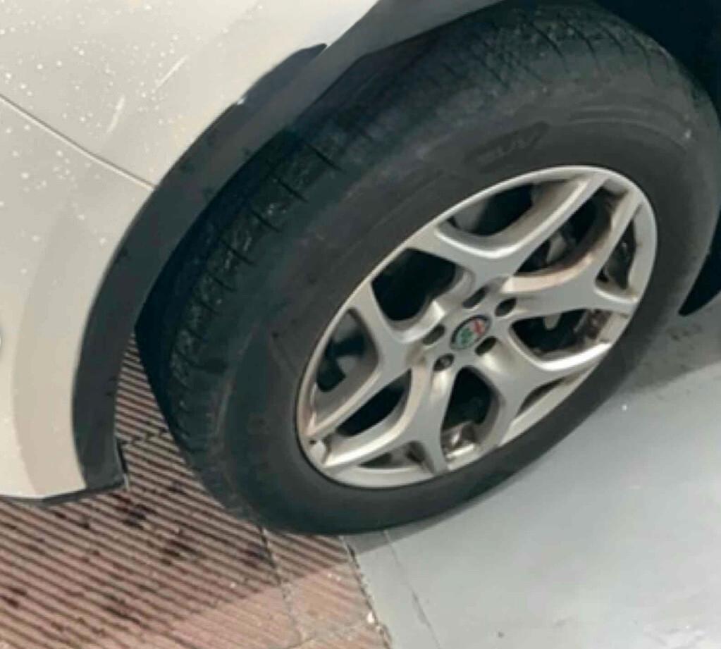 Alfa Romeo Stelvio 2.2 Turbodiesel 160 CV AT8 RWD Super