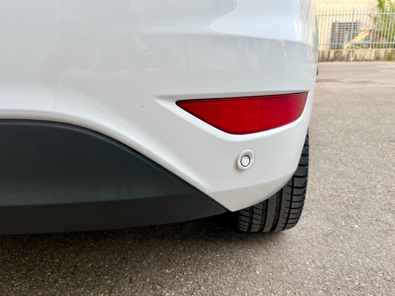 Ford Fiesta 1.2benz 2009 113.000km perfetta per neopatentati